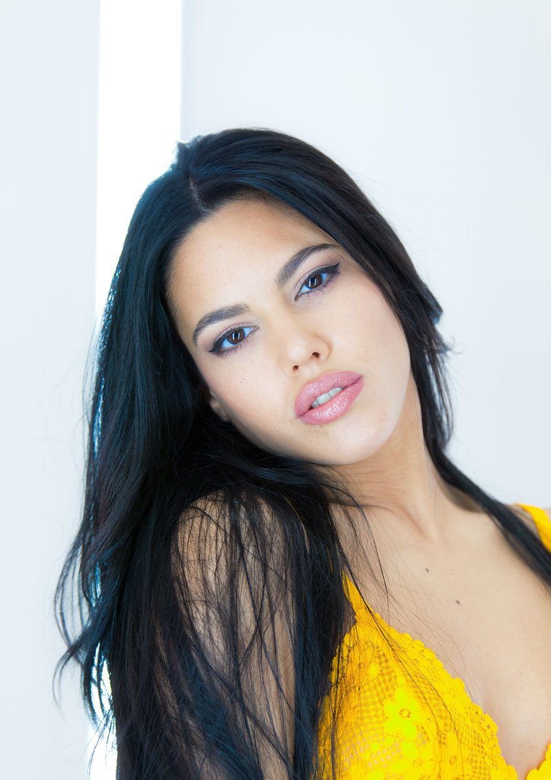 Лариса, 20 лет, 2 размер груди